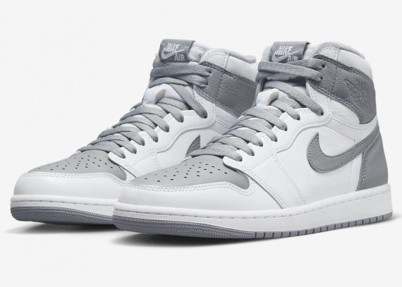 Air Jordan 1 High OG Stealth