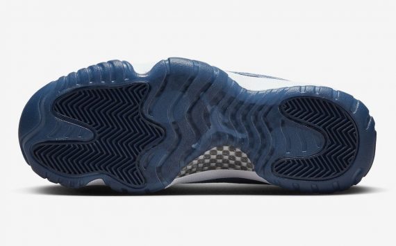 Air Jordan 11 WMNS "Midnight Navy"