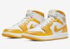 Air Jordan 1 Mid University Gold