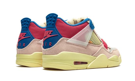 Air Jordans 4 Retro SP "Union" Guava Ice
