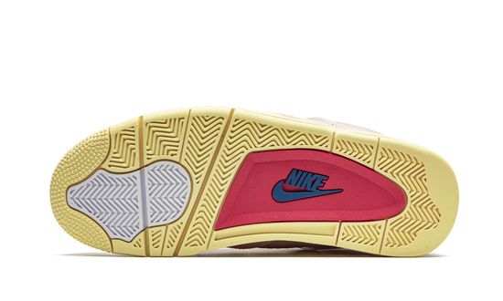 Air Jordans 4 Retro SP "Union" Guava Ice