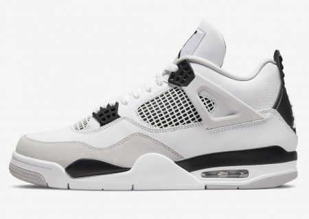 Air Jordan 4 "Military Black"