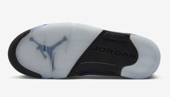 Air Jordan 5 UNC University Blue