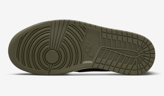 Travis Scott x Air Jordan 1 Low OG Medium Olive