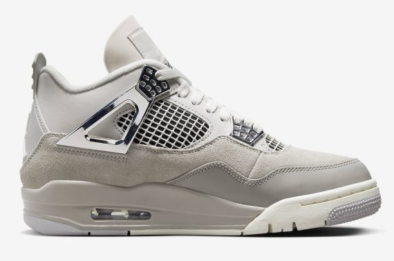 Air Jordan 4 Frozen Moments