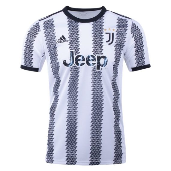 22/23 Weston McKennie #8 Juventus Home Jersey
