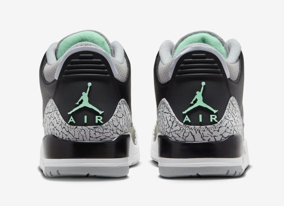 Air Jordan 3 Green Glow
