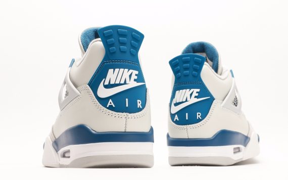 Air Jordan 4 Retro Military Blue 2024