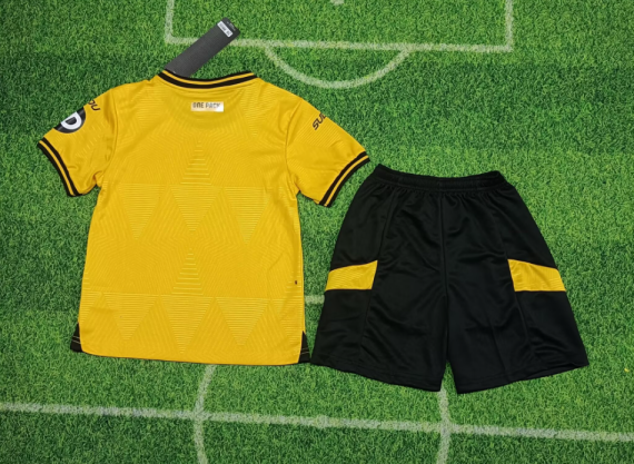 24/25 Wolverhampton Wanderers Home Football Shirt Kids Size Suit