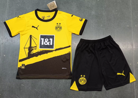 23/24 Borussia Dortmund Home Football Shirt Kids Size Suit